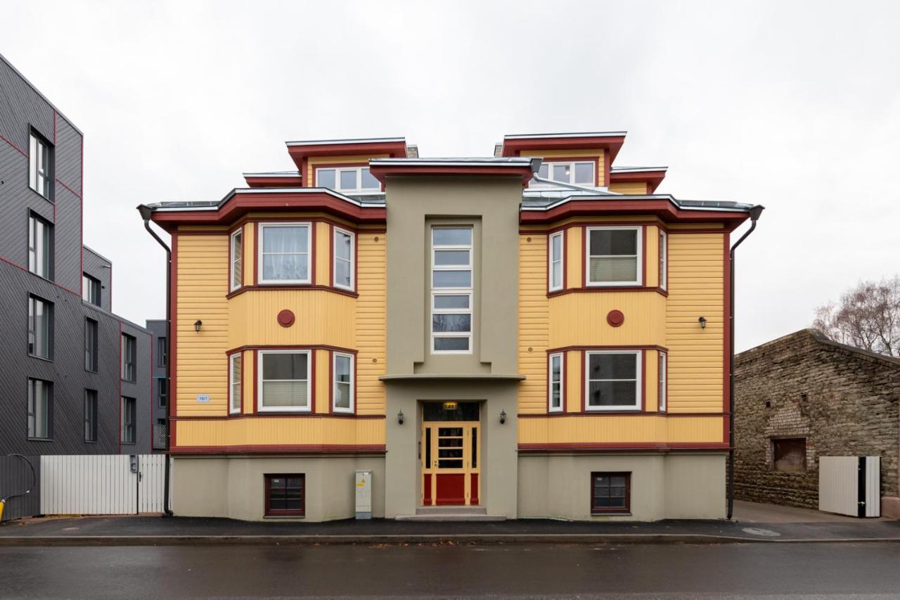 Apartamento Charming 1Br In Superb Location, Free Parking & Wi-Fi Tallin Exterior foto
